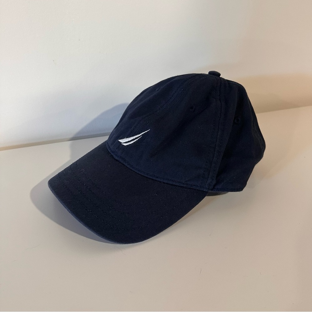 Nautica navy blue cap with white logo
